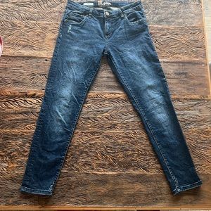 Kut from the Kloth Katy boyfriend jeans, size 4